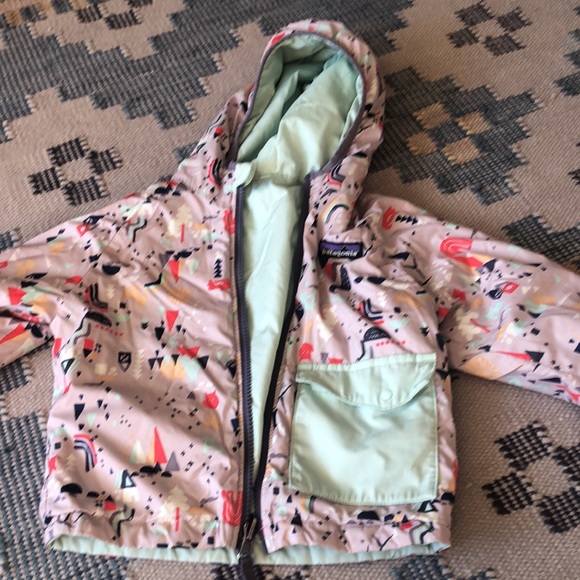 Patagonia Baby Reversible Puff Ball Jacket - Picture 3 of 3